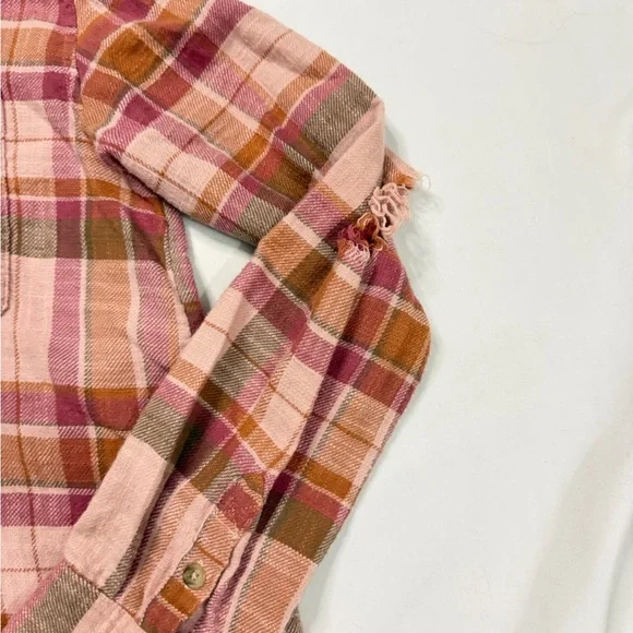 American Eagle distressed flannel - Picture 4 of 7